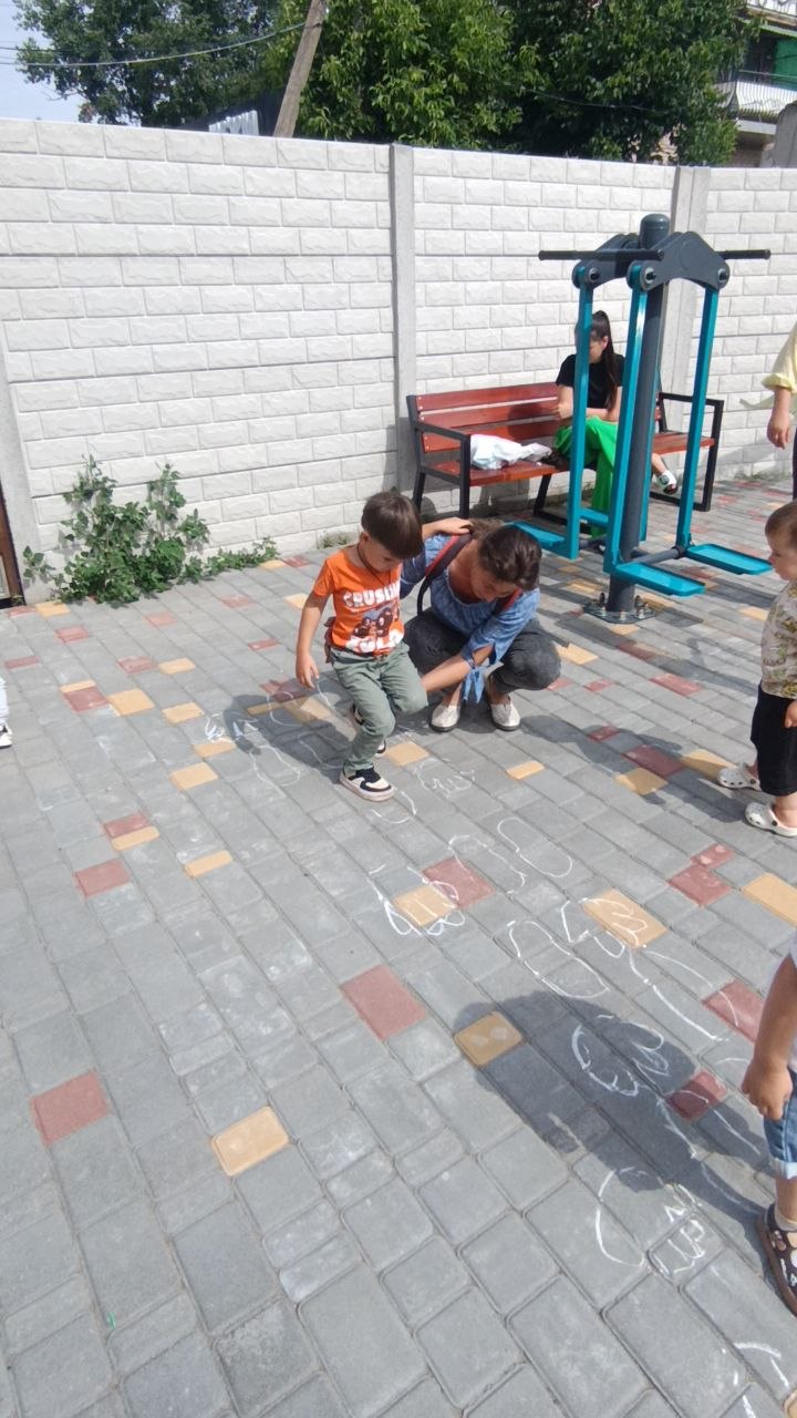 photo 5409012354831292276 y
